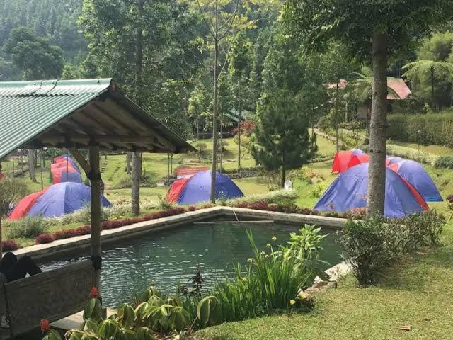 Tenda mewah Wong Deso *