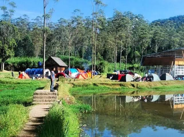 Tenda mewah Wong Deso Seminyak (Bali)